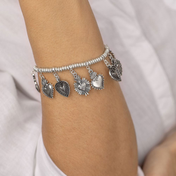 Bracciale elastico placcato argento con cuori sacri